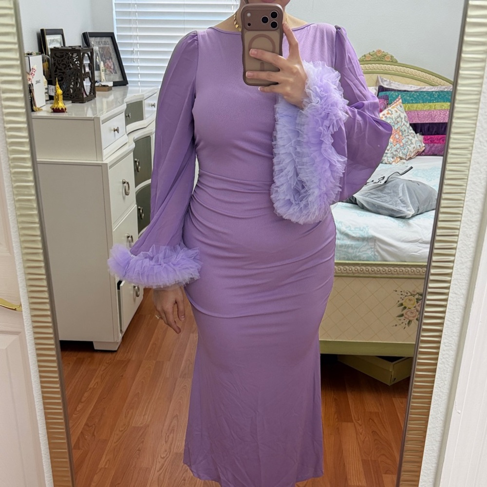 Elegant Lavender Long Sleeve Dress